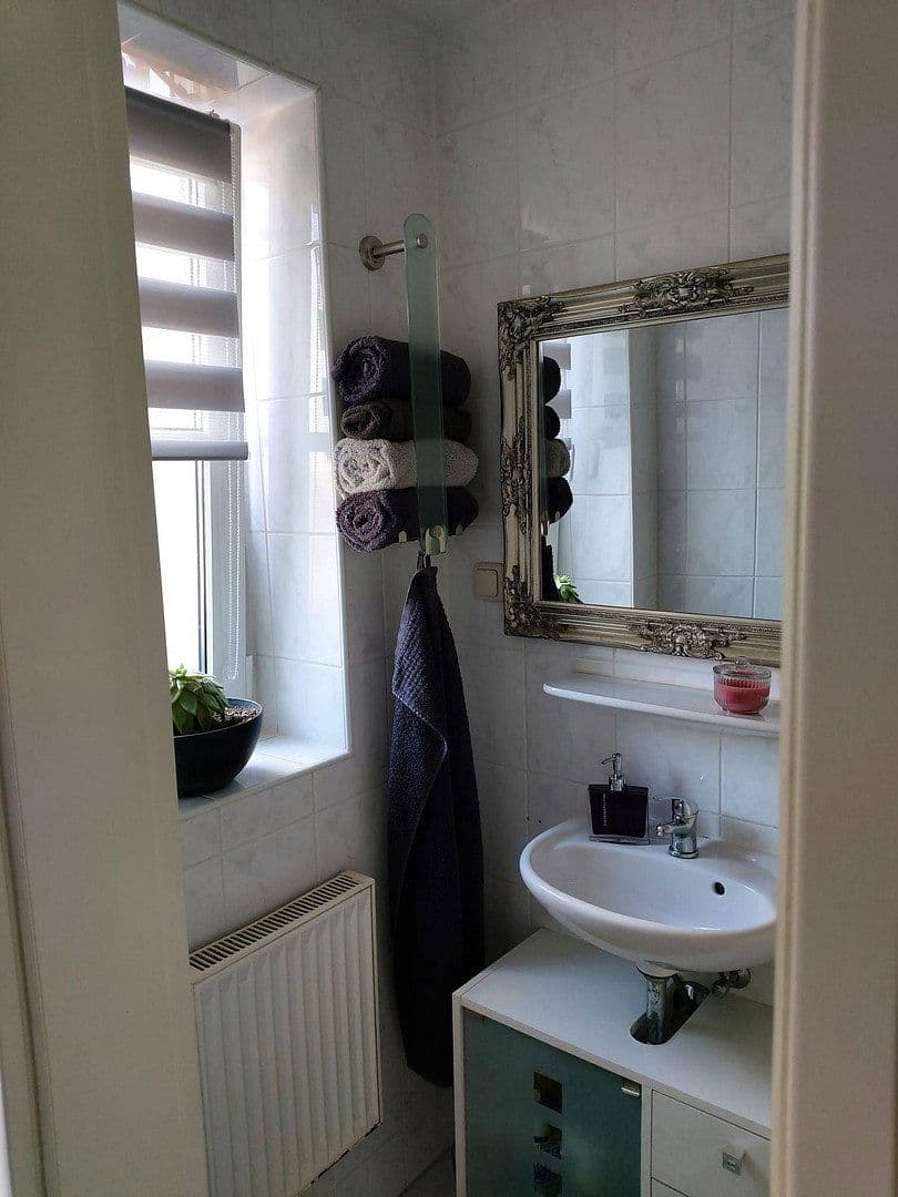 Prodej domu 98 m², pozemek 128 m², Laatzen, Dolní Sasko Prodej domu 98 m², pozemek 128 m², Laatzen, Dolní Sasko