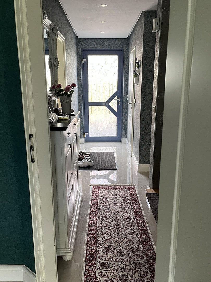 Prodej domu 98 m², pozemek 128 m², Laatzen, Dolní Sasko Prodej domu 98 m², pozemek 128 m², Laatzen, Dolní Sasko