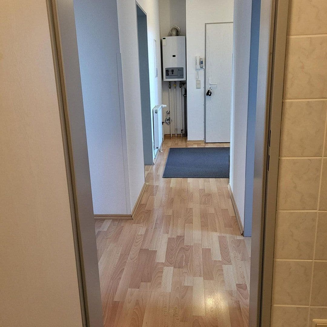 Pronájem bytu 3+1 120 m², Frankfurter Str.90, Salzgitter, Dolní Sasko Pronájem bytu 3+1 120 m², Frankfurter Str.90, Salzgitter, Dolní Sasko