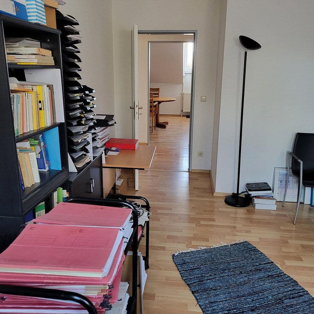 Pronájem bytu 3+1 120 m², Frankfurter Str.90, Salzgitter, Dolní Sasko Pronájem bytu 3+1 120 m², Frankfurter Str.90, Salzgitter, Dolní Sasko