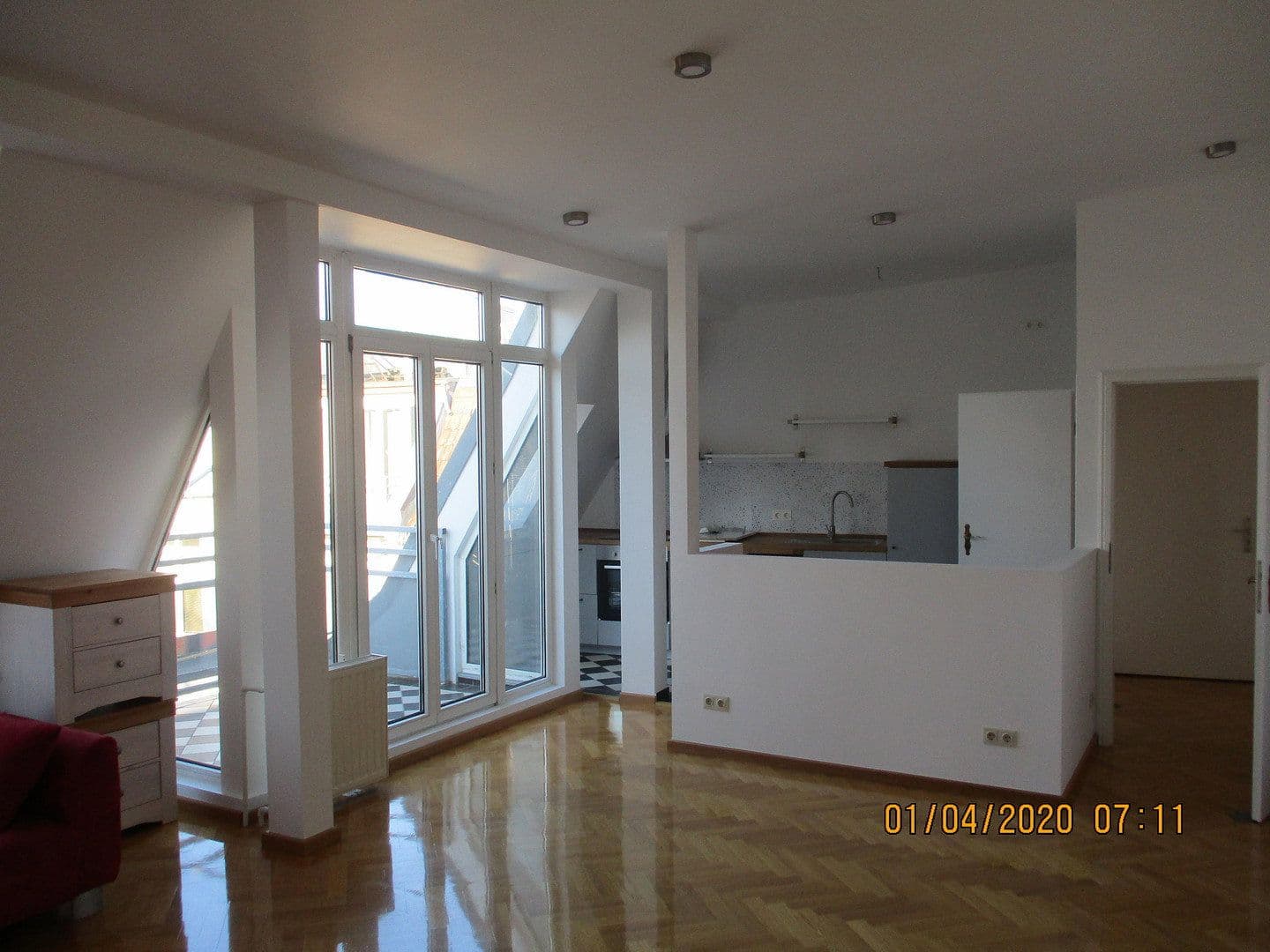 Pronájem bytu 4+1 105 m², Berlin, Berlín Pronájem bytu 4+1 105 m², Berlin, Berlín