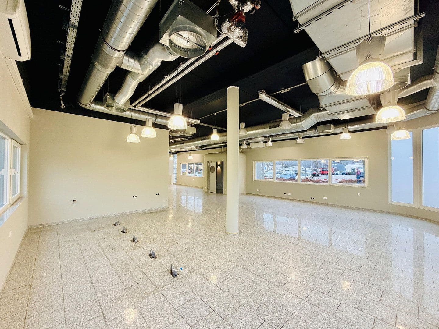 Pronájem nebytového prostoru 230 m², Draisstraße 1, Karlsbad, Bádensko-Württembersko Pronájem nebytového prostoru 230 m², Draisstraße 1, Karlsbad, Bádensko-Württembersko
