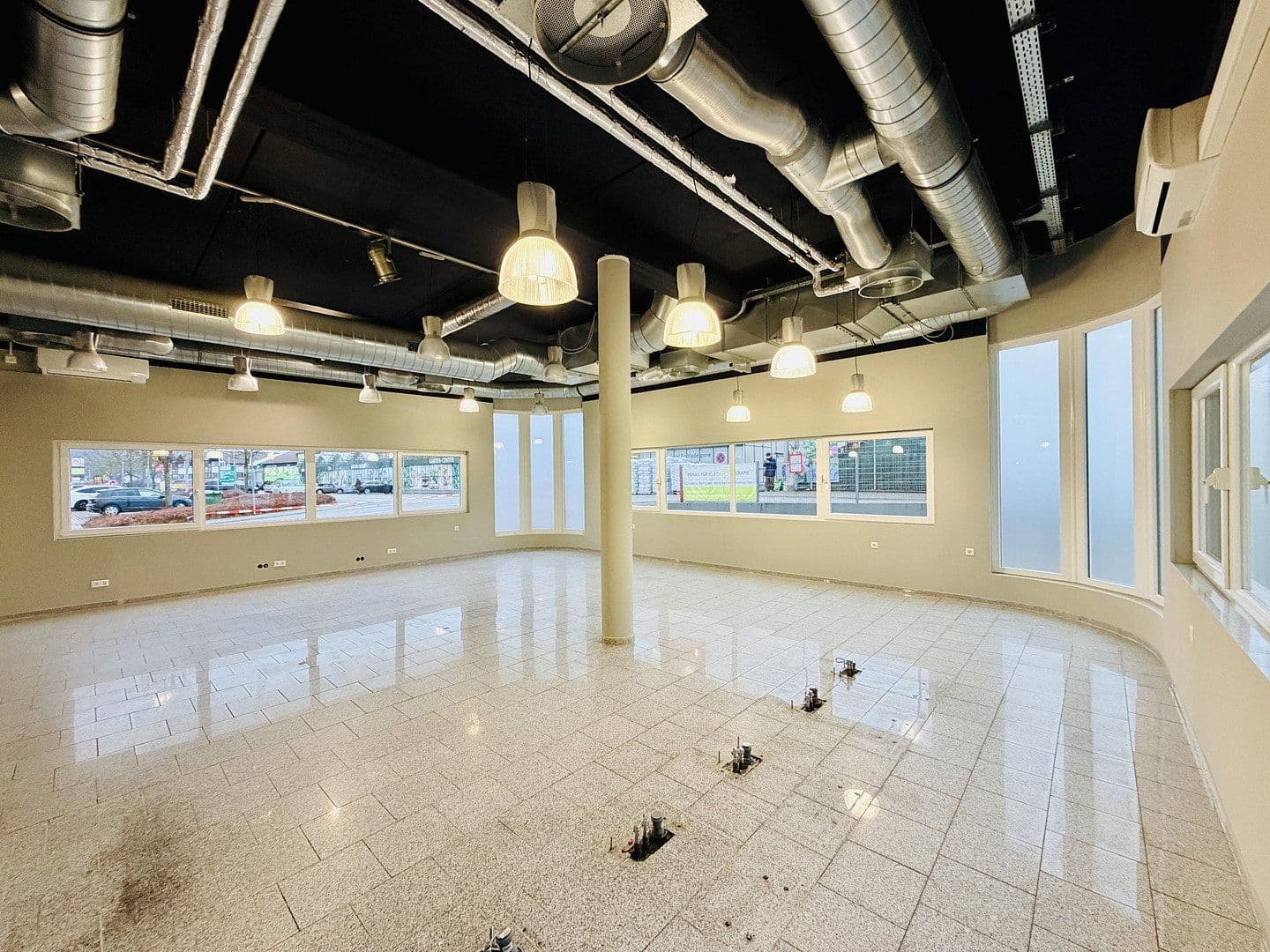 Pronájem nebytového prostoru 230 m², Draisstraße 1, Karlsbad, Bádensko-Württembersko Pronájem nebytového prostoru 230 m², Draisstraße 1, Karlsbad, Bádensko-Württembersko