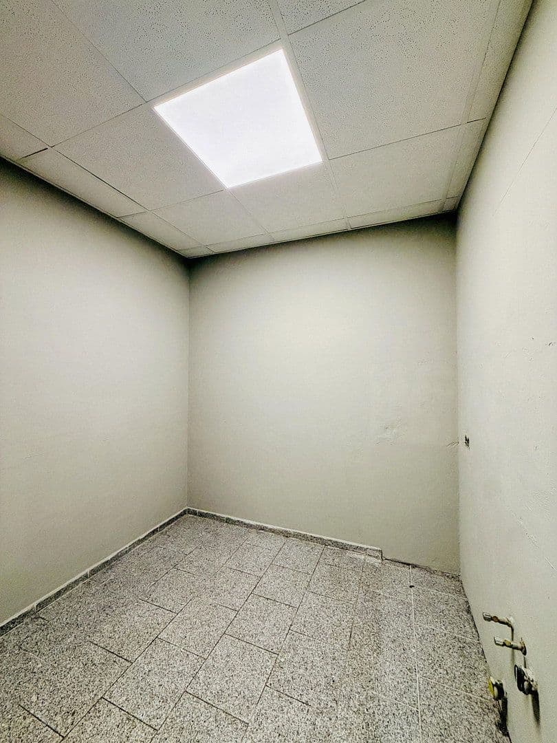 Pronájem nebytového prostoru 230 m², Draisstraße 1, Karlsbad, Bádensko-Württembersko Pronájem nebytového prostoru 230 m², Draisstraße 1, Karlsbad, Bádensko-Württembersko