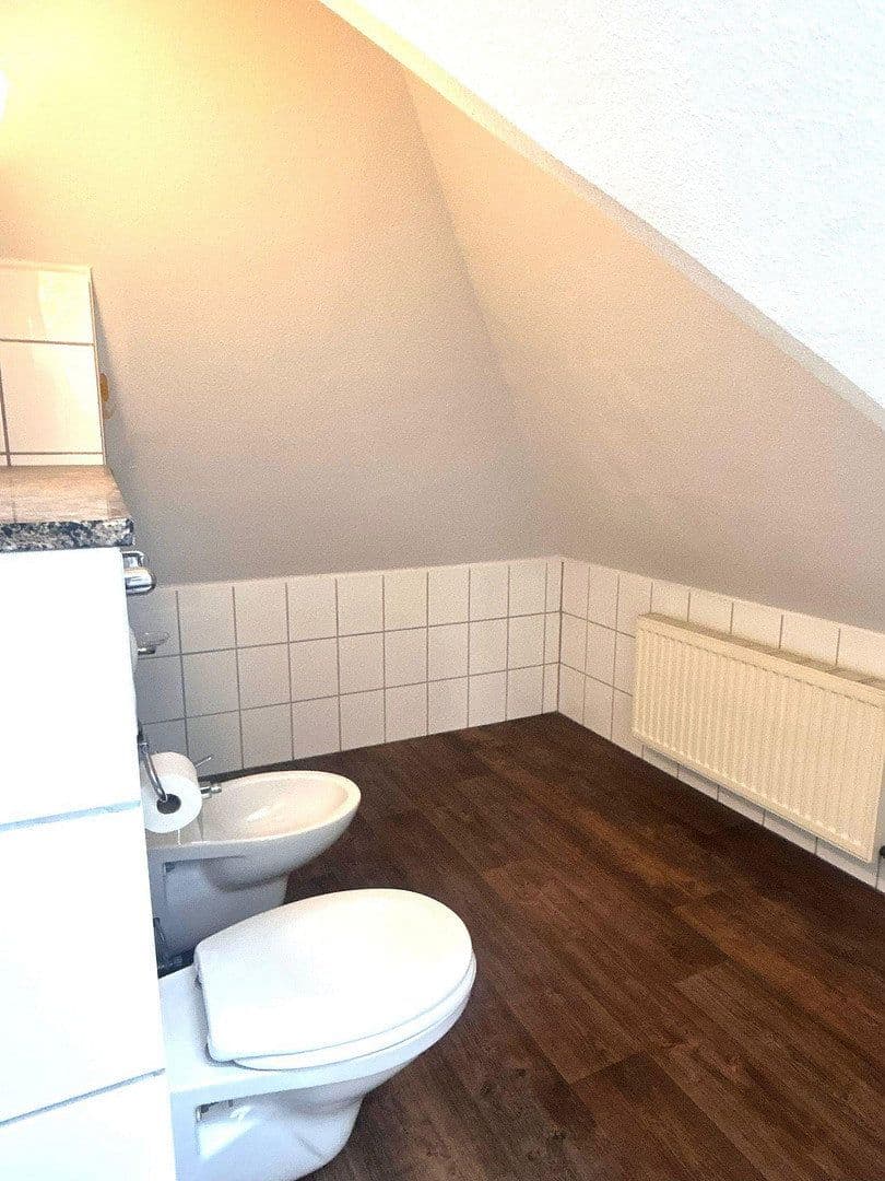 Pronájem bytu 2+1 90 m², Lutherstraße 8, Osnabrück, Dolní Sasko Pronájem bytu 2+1 90 m², Lutherstraße 8, Osnabrück, Dolní Sasko