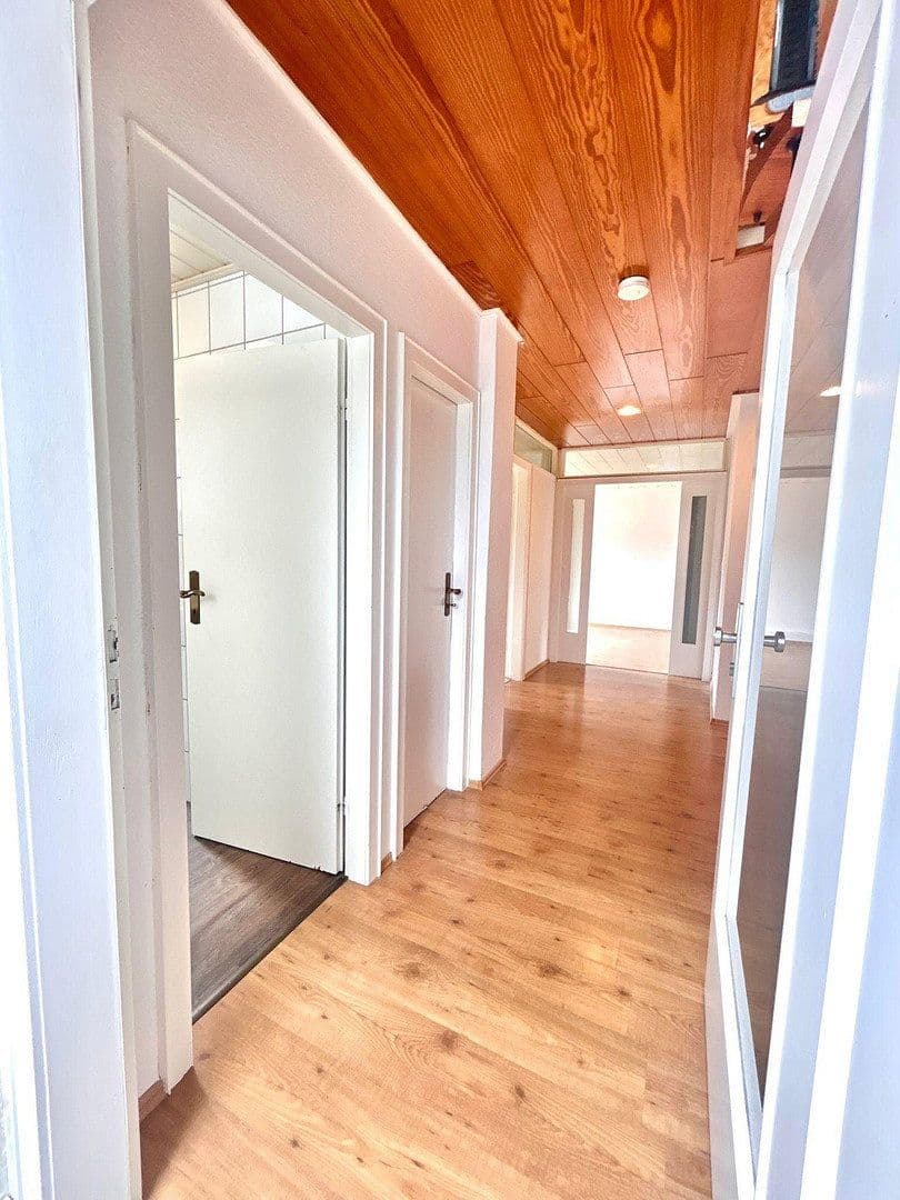 Pronájem bytu 2+1 90 m², Lutherstraße 8, Osnabrück, Dolní Sasko Pronájem bytu 2+1 90 m², Lutherstraße 8, Osnabrück, Dolní Sasko