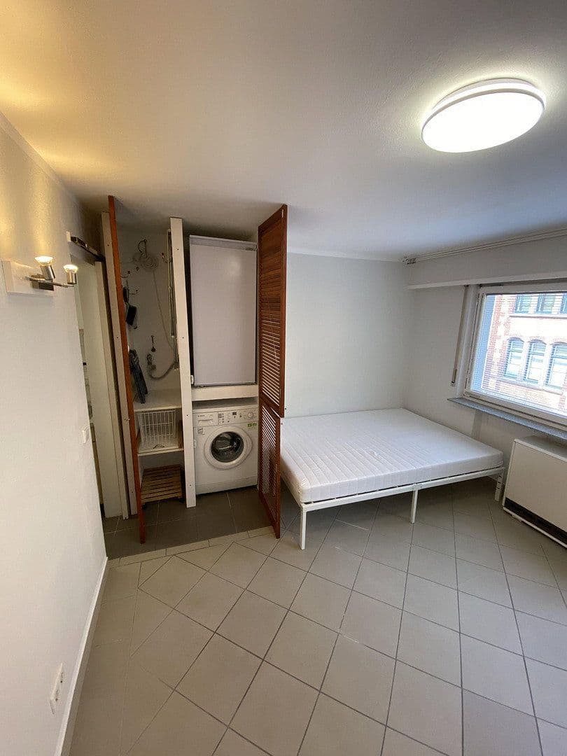 Pronájem bytu 1+1 25 m², Mozartstraße 5, Stuttgart, Bádensko-Württembersko Pronájem bytu 1+1 25 m², Mozartstraße 5, Stuttgart, Bádensko-Württembersko