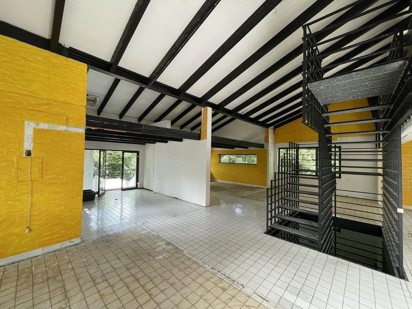 Prodej domu 245 m², pozemek 2.660 m², Aschaffenburg, Bavorsko Prodej domu 245 m², pozemek 2.660 m², Aschaffenburg, Bavorsko