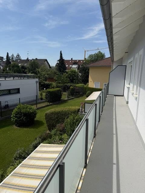 Pronájem bytu 2+1 66 m², Kriegerstrasse 3 a, Germering, Bavorsko Pronájem bytu 2+1 66 m², Kriegerstrasse 3 a, Germering, Bavorsko