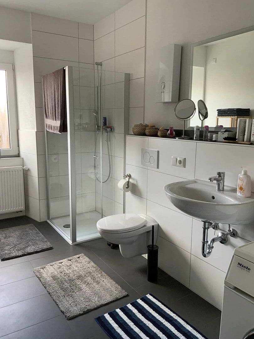Pronájem bytu 2+1 65 m², Alte Chausssee 111, Kruft, Porýní-Falc Pronájem bytu 2+1 65 m², Alte Chausssee 111, Kruft, Porýní-Falc