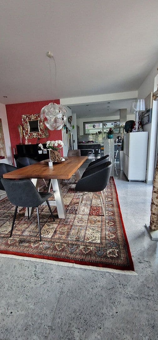 Prodej domu 369 m², pozemek 1.221 m², Bingen am Rhein, Porýní-Falc Prodej domu 369 m², pozemek 1.221 m², Bingen am Rhein, Porýní-Falc