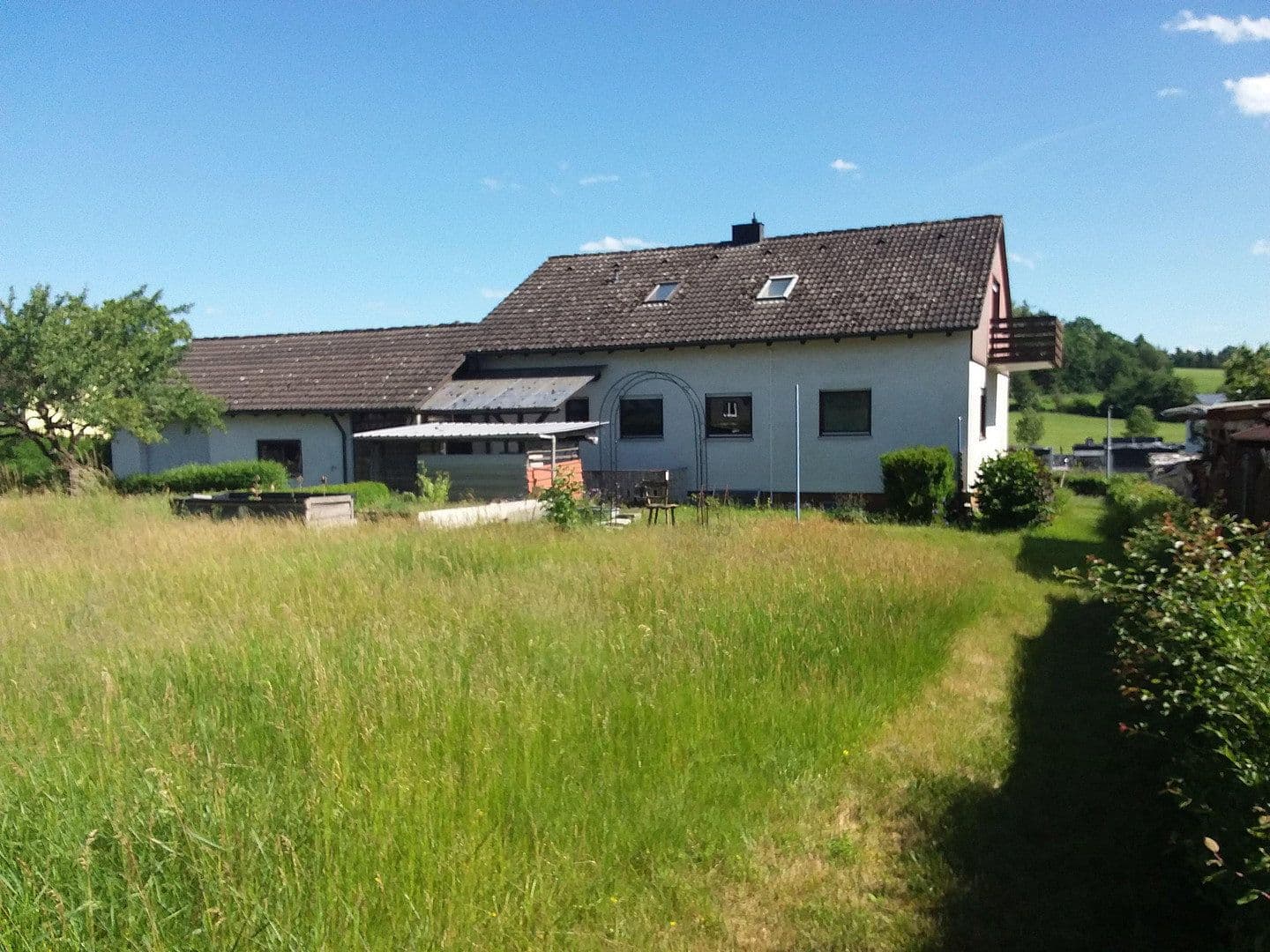 Prodej domu 144 m², pozemek 1.472 m², Kreßberg, Bádensko-Württembersko Prodej domu 144 m², pozemek 1.472 m², Kreßberg, Bádensko-Württembersko