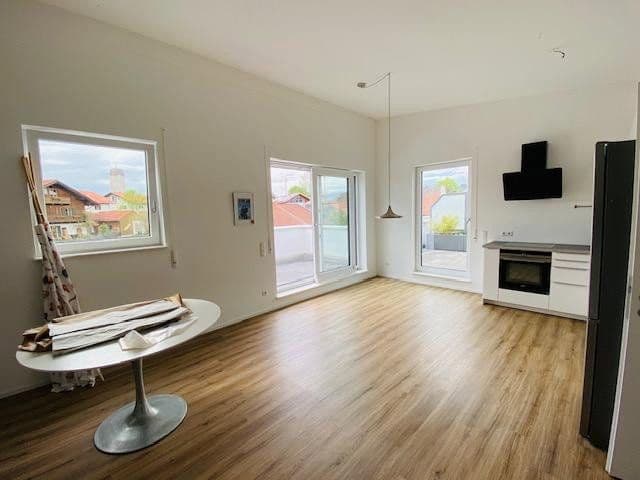 Pronájem bytu 2+1 53 m², Holzkirchen, Bavorsko Pronájem bytu 2+1 53 m², Holzkirchen, Bavorsko