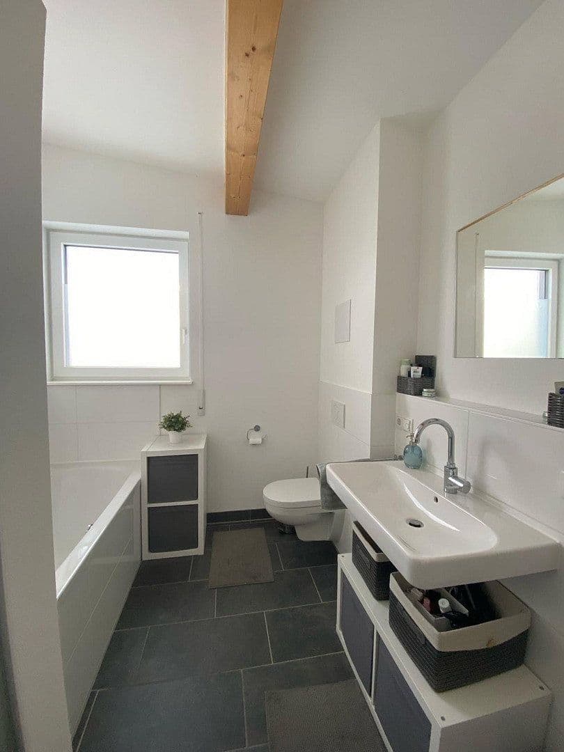 Pronájem bytu 2+1 53 m², Holzkirchen, Bavorsko Pronájem bytu 2+1 53 m², Holzkirchen, Bavorsko