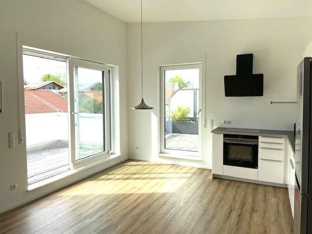 Pronájem bytu 2+1 53 m², Holzkirchen, Bavorsko Pronájem bytu 2+1 53 m², Holzkirchen, Bavorsko