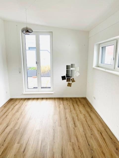 Pronájem bytu 2+1 53 m², Holzkirchen, Bavorsko Pronájem bytu 2+1 53 m², Holzkirchen, Bavorsko