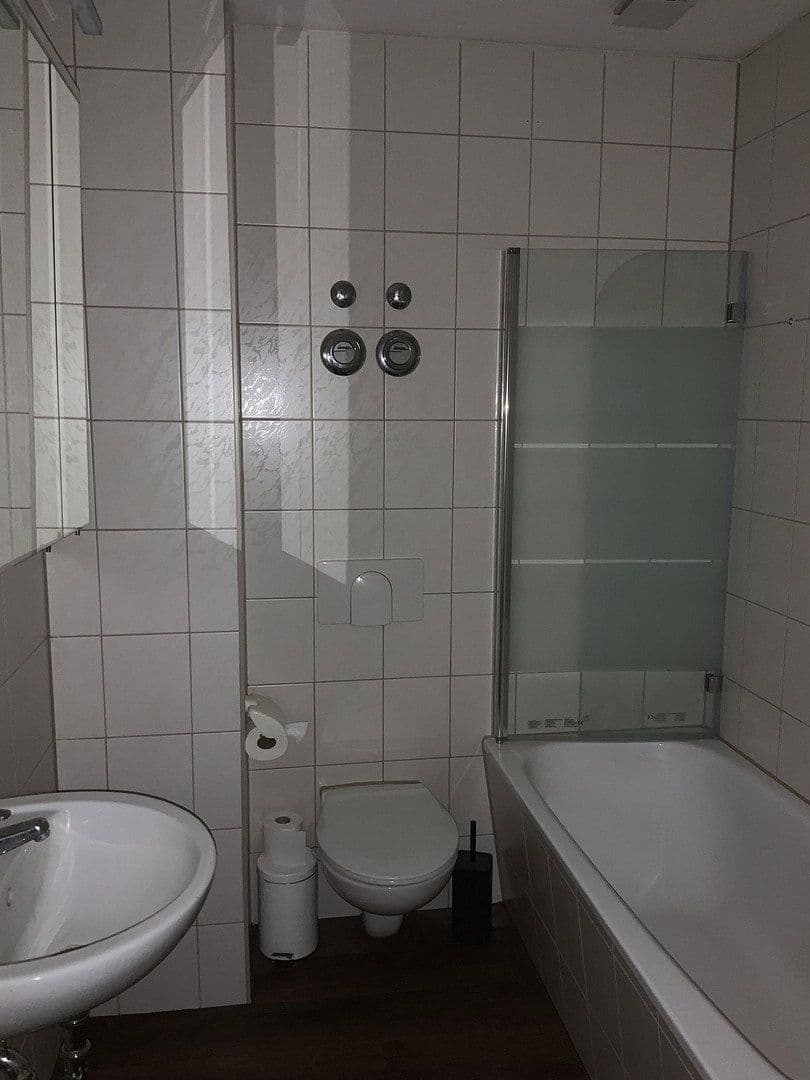 Pronájem bytu 2+1 51 m², Kantstraße, Chemnitz, Sasko Pronájem bytu 2+1 51 m², Kantstraße, Chemnitz, Sasko