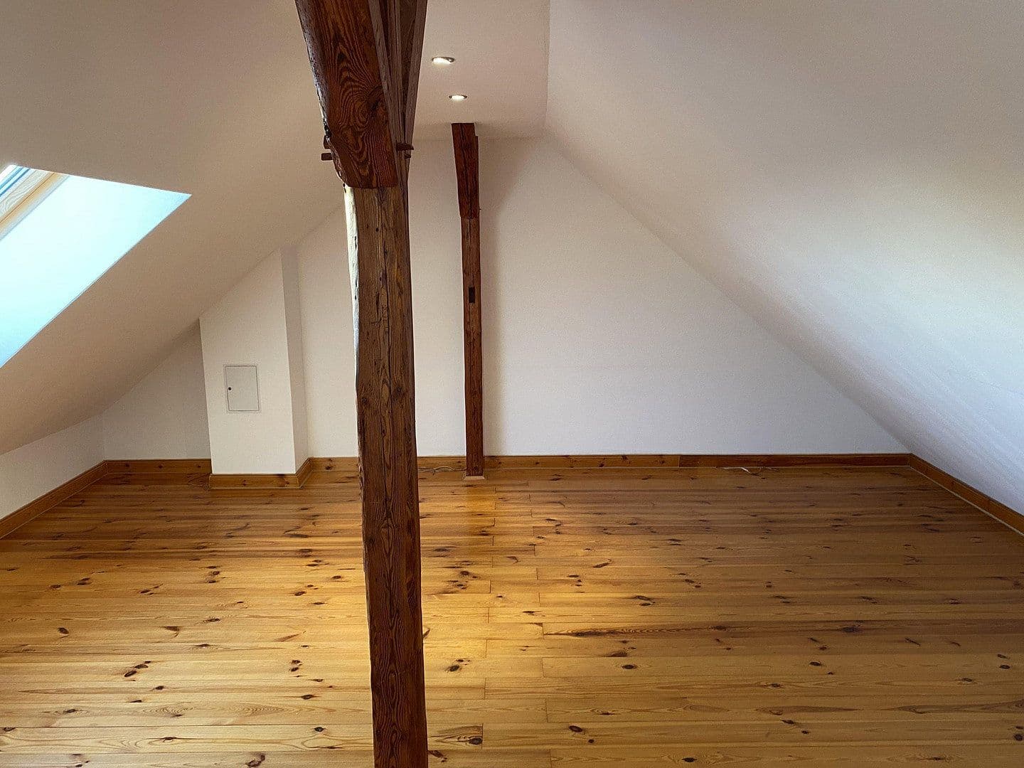 Pronájem bytu 4+kk 128 m², Zierenbergstr. 72, Hildesheim, Dolní Sasko Pronájem bytu 4+kk 128 m², Zierenbergstr. 72, Hildesheim, Dolní Sasko