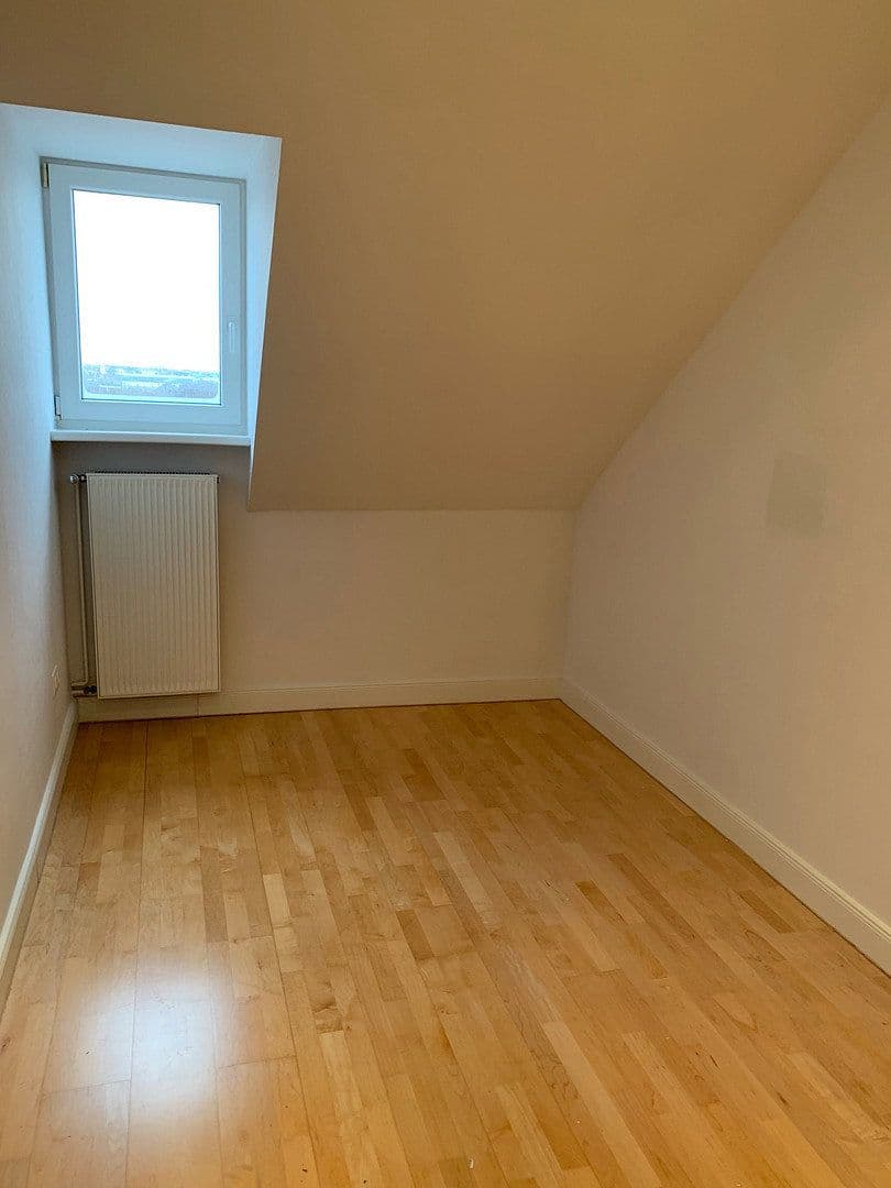 Pronájem bytu 4+kk 128 m², Zierenbergstr. 72, Hildesheim, Dolní Sasko Pronájem bytu 4+kk 128 m², Zierenbergstr. 72, Hildesheim, Dolní Sasko