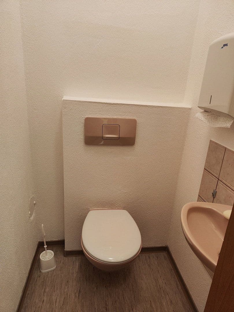 Pronájem kanceláře 75 m², Schwarzwaldstraße 19+21, Freudenstadt, Bádensko-Württembersko Pronájem kanceláře 75 m², Schwarzwaldstraße 19+21, Freudenstadt, Bádensko-Württembersko