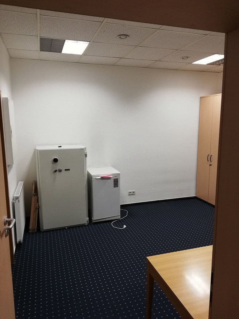 Pronájem kanceláře 75 m², Schwarzwaldstraße 19+21, Freudenstadt, Bádensko-Württembersko Pronájem kanceláře 75 m², Schwarzwaldstraße 19+21, Freudenstadt, Bádensko-Württembersko