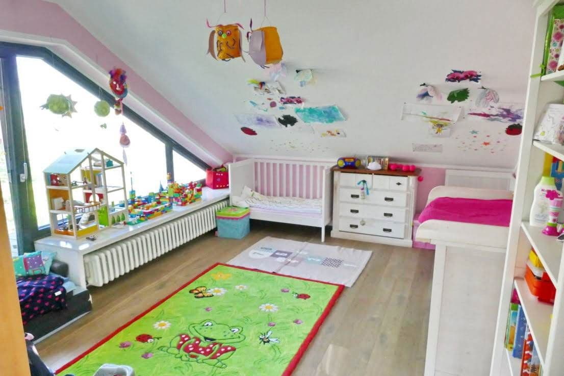 Pronájem bytu 5+1 170 m², Bielefeld, Severní Porýní-Vestfálsko Pronájem bytu 5+1 170 m², Bielefeld, Severní Porýní-Vestfálsko