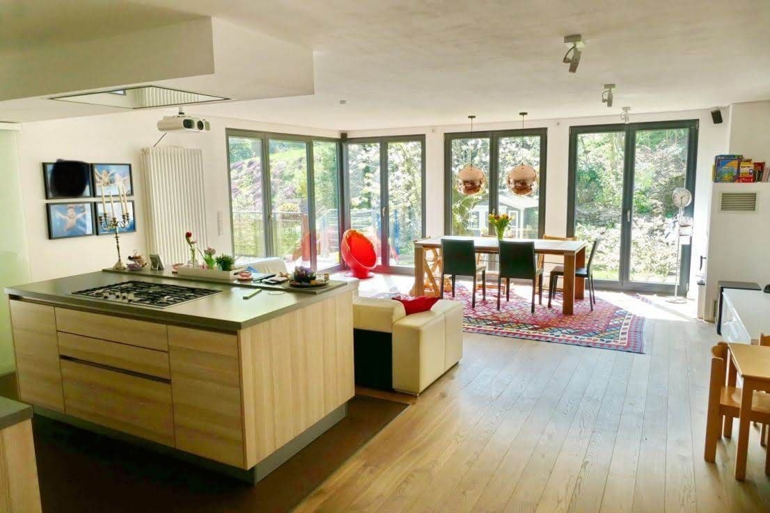 Pronájem bytu 5+1 170 m², Bielefeld, Severní Porýní-Vestfálsko Pronájem bytu 5+1 170 m², Bielefeld, Severní Porýní-Vestfálsko