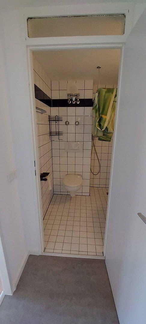 Pronájem bytu 1+1 40 m², Sudetenstr. 67, Bonn, Severní Porýní-Vestfálsko Pronájem bytu 1+1 40 m², Sudetenstr. 67, Bonn, Severní Porýní-Vestfálsko