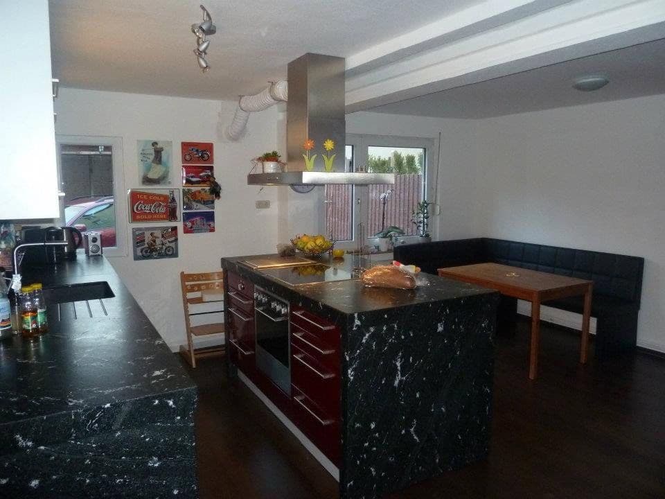 Pronájem domu 180 m², pozemek 500 m², Kapellenstraße 12a, Hannover, Dolní Sasko Pronájem domu 180 m², pozemek 500 m², Kapellenstraße 12a, Hannover, Dolní Sasko