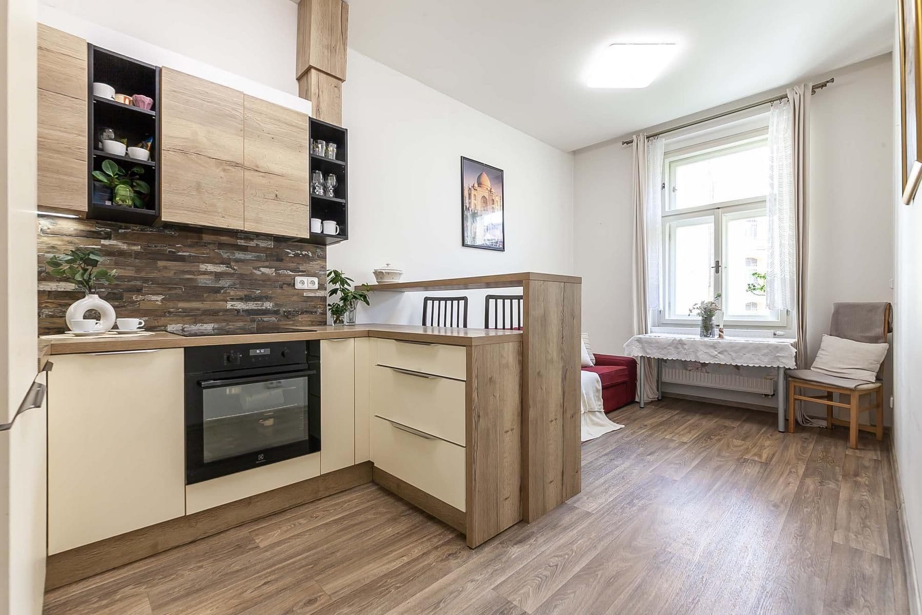 Prodej bytu 2+kk 41 m², Orelská, Praha, Praha Prodej bytu 2+kk 41 m², Orelská, Praha, Praha