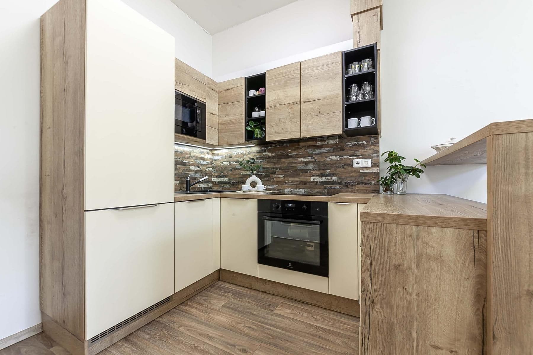Prodej bytu 2+kk 41 m², Orelská, Praha, Praha Prodej bytu 2+kk 41 m², Orelská, Praha, Praha