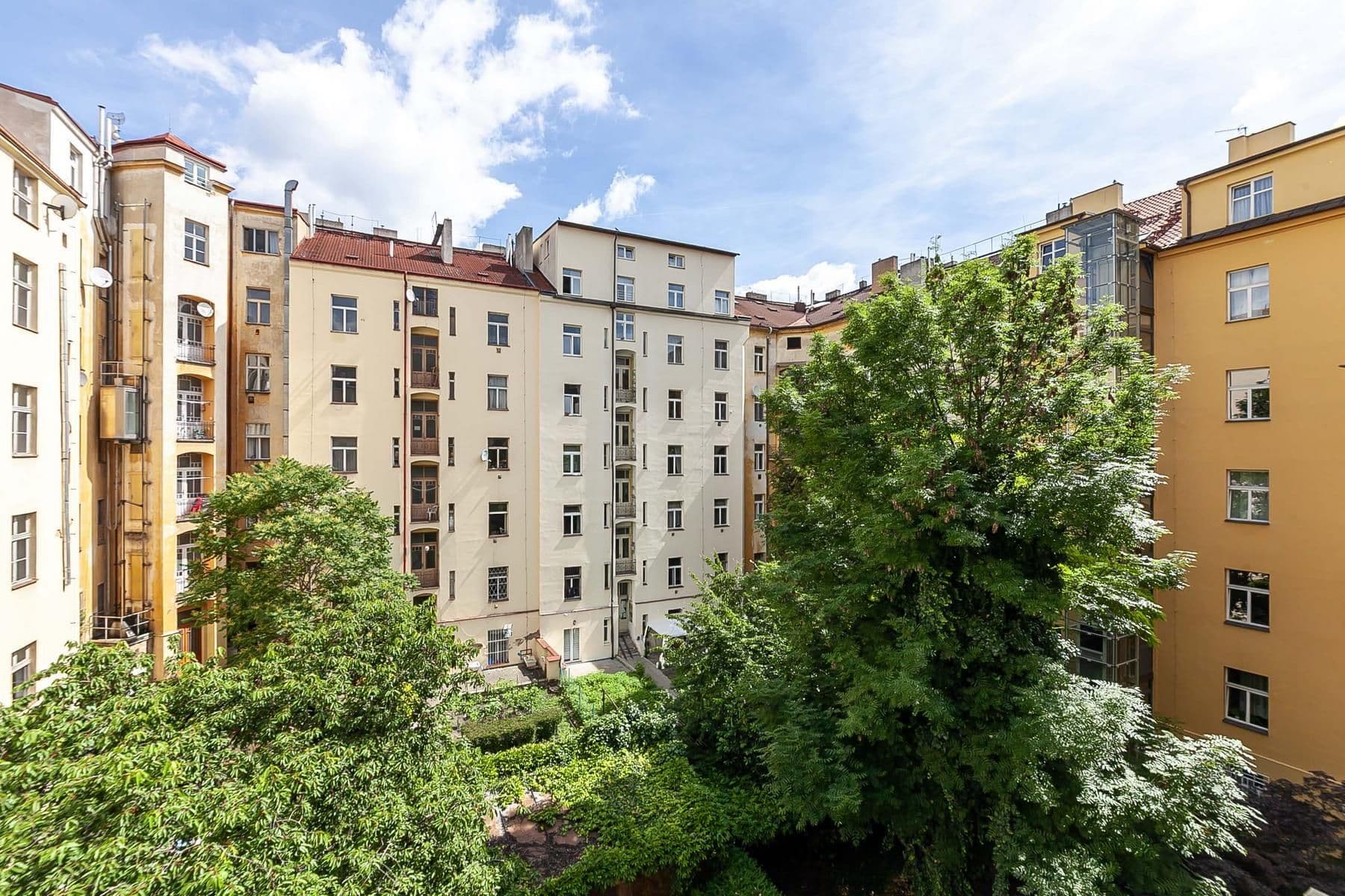 Prodej bytu 2+kk 41 m², Orelská, Praha, Praha Prodej bytu 2+kk 41 m², Orelská, Praha, Praha