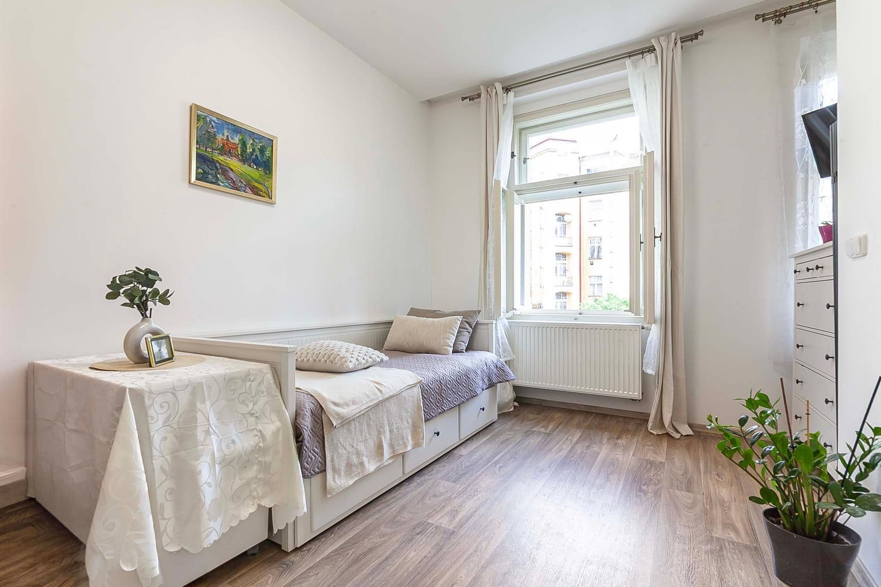 Prodej bytu 2+kk 41 m², Orelská, Praha, Praha Prodej bytu 2+kk 41 m², Orelská, Praha, Praha