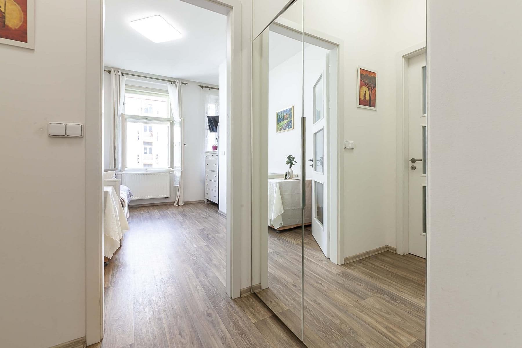Prodej bytu 2+kk 41 m², Orelská, Praha, Praha Prodej bytu 2+kk 41 m², Orelská, Praha, Praha