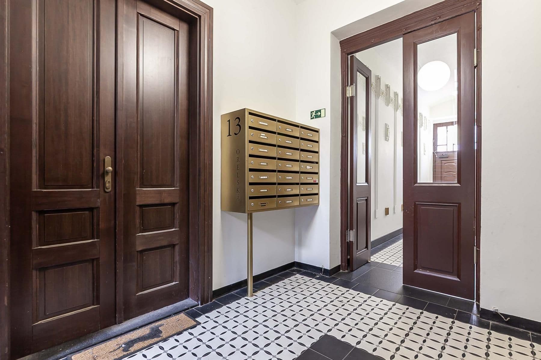 Prodej bytu 2+kk 41 m², Orelská, Praha, Praha Prodej bytu 2+kk 41 m², Orelská, Praha, Praha