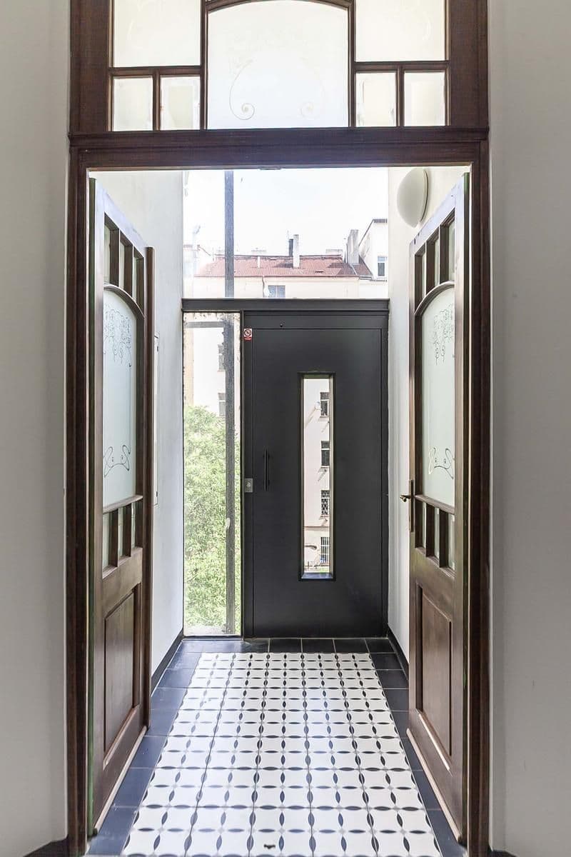 Prodej bytu 2+kk 41 m², Orelská, Praha, Praha Prodej bytu 2+kk 41 m², Orelská, Praha, Praha
