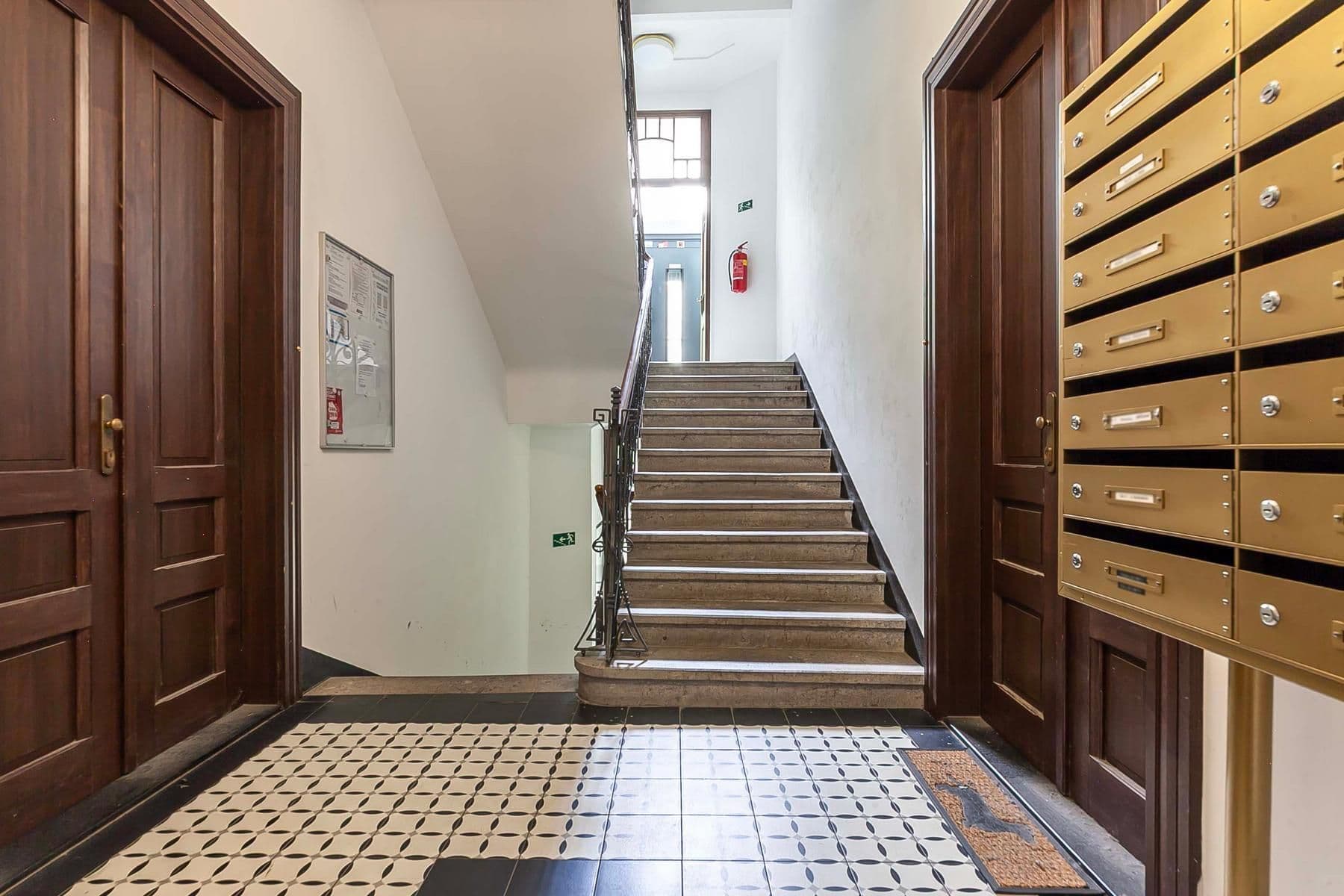 Prodej bytu 2+kk 41 m², Orelská, Praha, Praha Prodej bytu 2+kk 41 m², Orelská, Praha, Praha