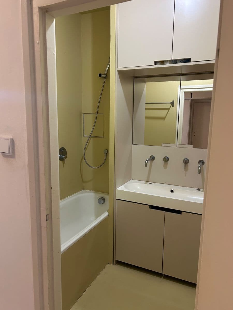 Prodej bytu 3+kk 87 m², Husova, Jihlava, Kraj Vysočina Prodej bytu 3+kk 87 m², Husova, Jihlava, Kraj Vysočina