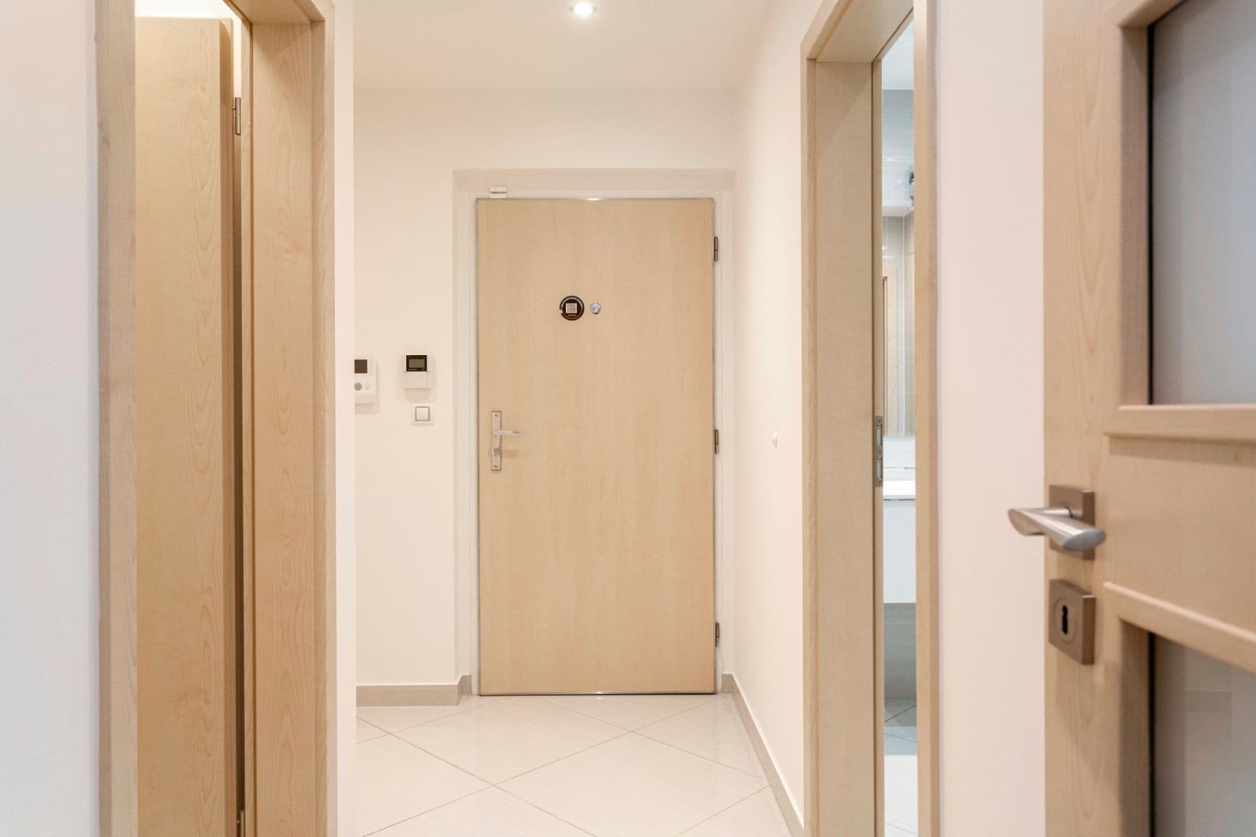 Pronájem bytu 1+kk 43 m², Olšanská, Praha, Praha Pronájem bytu 1+kk 43 m², Olšanská, Praha, Praha