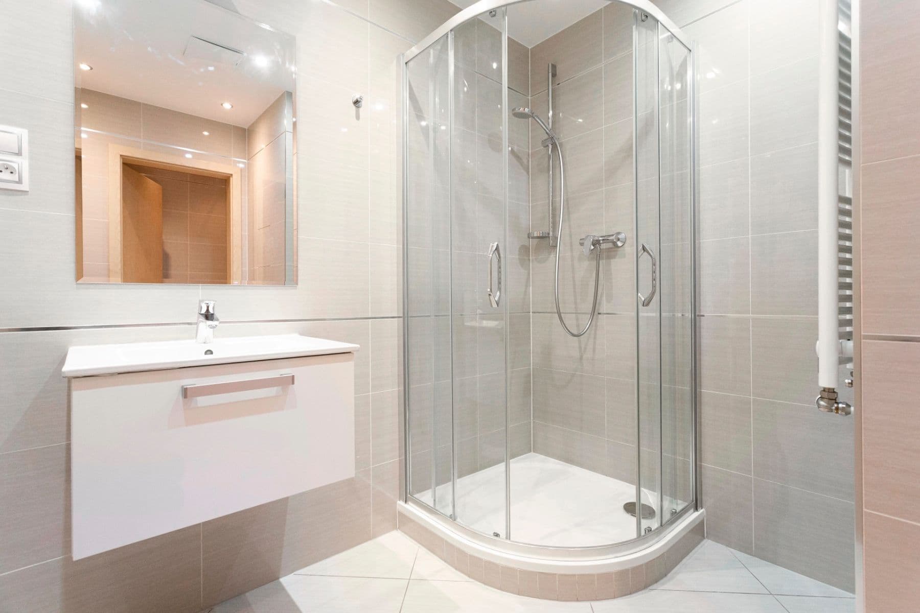 Pronájem bytu 1+kk 43 m², Olšanská, Praha, Praha Pronájem bytu 1+kk 43 m², Olšanská, Praha, Praha