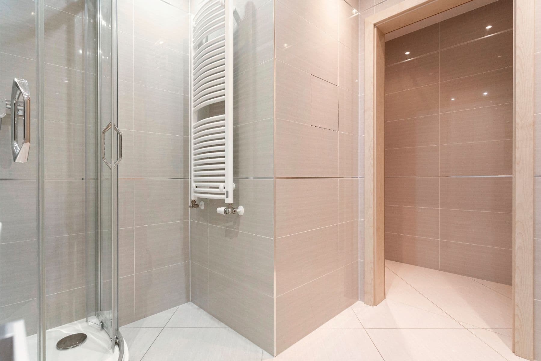 Pronájem bytu 1+kk 43 m², Olšanská, Praha, Praha Pronájem bytu 1+kk 43 m², Olšanská, Praha, Praha