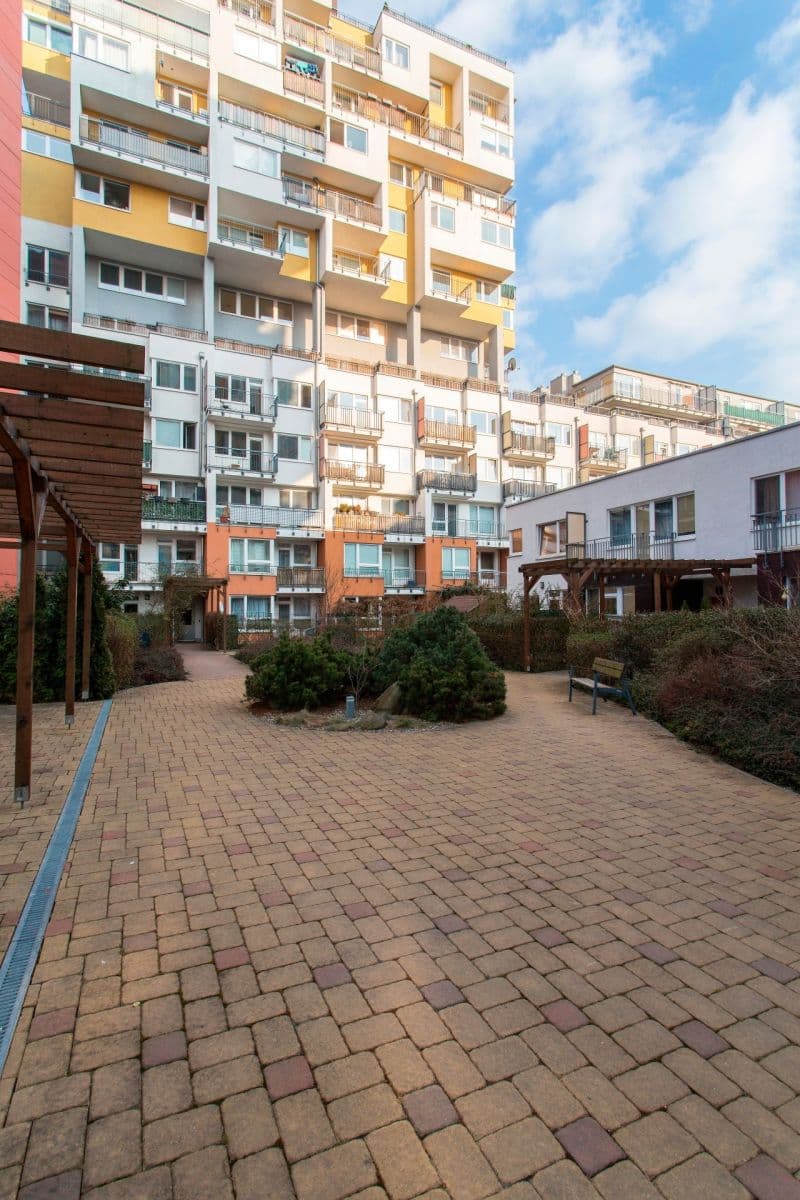 Pronájem bytu 2+kk 48 m², Pod Harfou, Praha, Praha Pronájem bytu 2+kk 48 m², Pod Harfou, Praha, Praha
