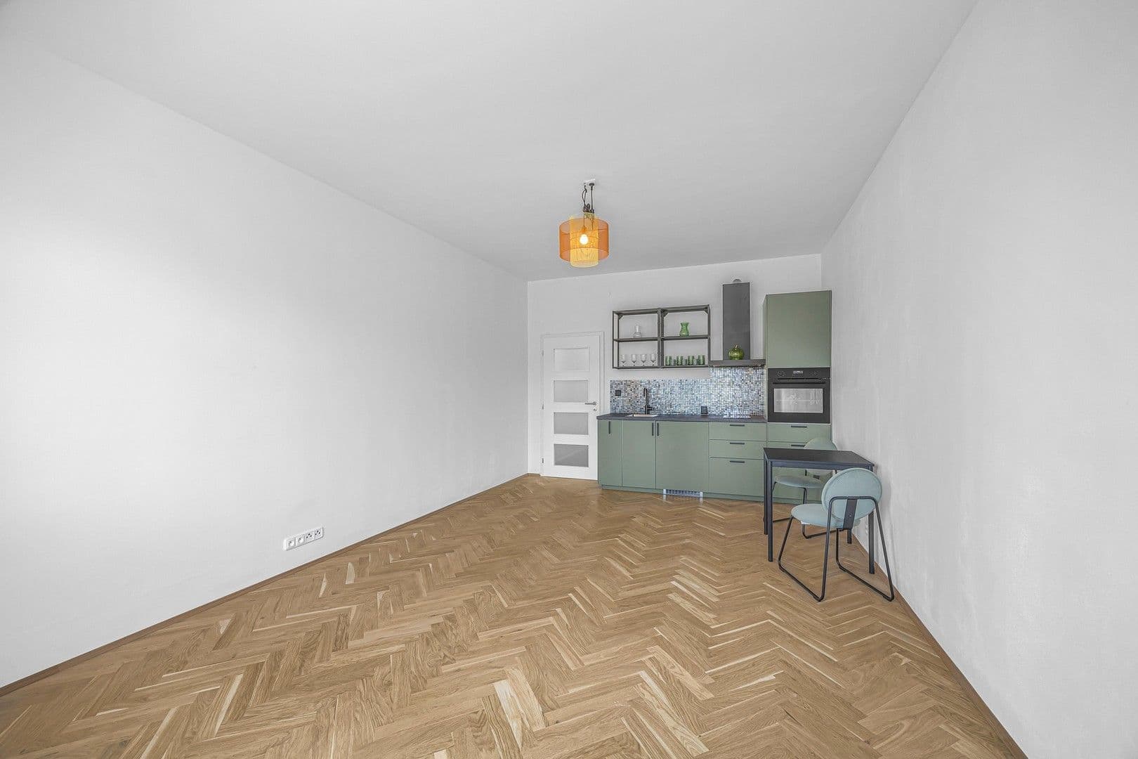Pronájem bytu 1+kk 30 m², Jakutská, Praha, Praha Pronájem bytu 1+kk 30 m², Jakutská, Praha, Praha