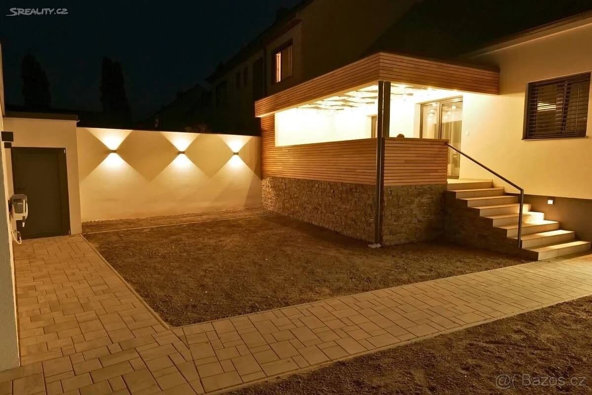 Prodej domu 200 m², pozemek 800 m², Moravany, Jihomoravský kraj Prodej domu 200 m², pozemek 800 m², Moravany, Jihomoravský kraj