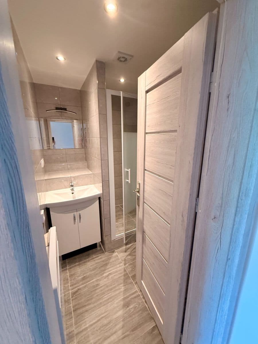 Prodej bytu 1+kk 25 m², Tečovice, Zlínský kraj Prodej bytu 1+kk 25 m², Tečovice, Zlínský kraj