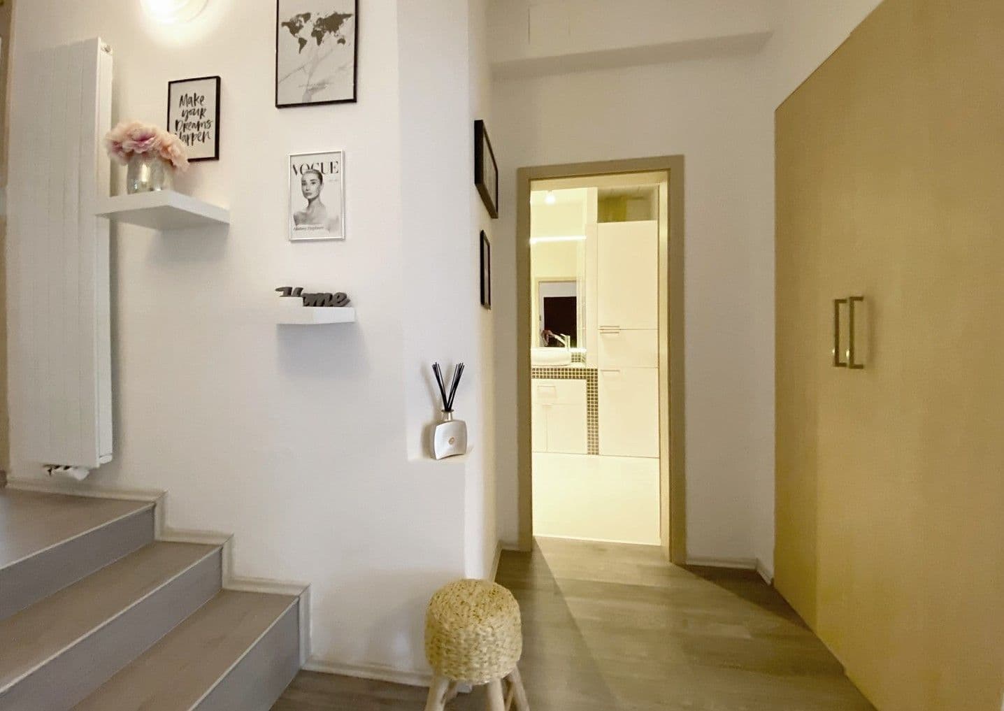 Pronájem bytu 3+kk 95 m², U Střešovických hřišť, Praha, Praha Pronájem bytu 3+kk 95 m², U Střešovických hřišť, Praha, Praha