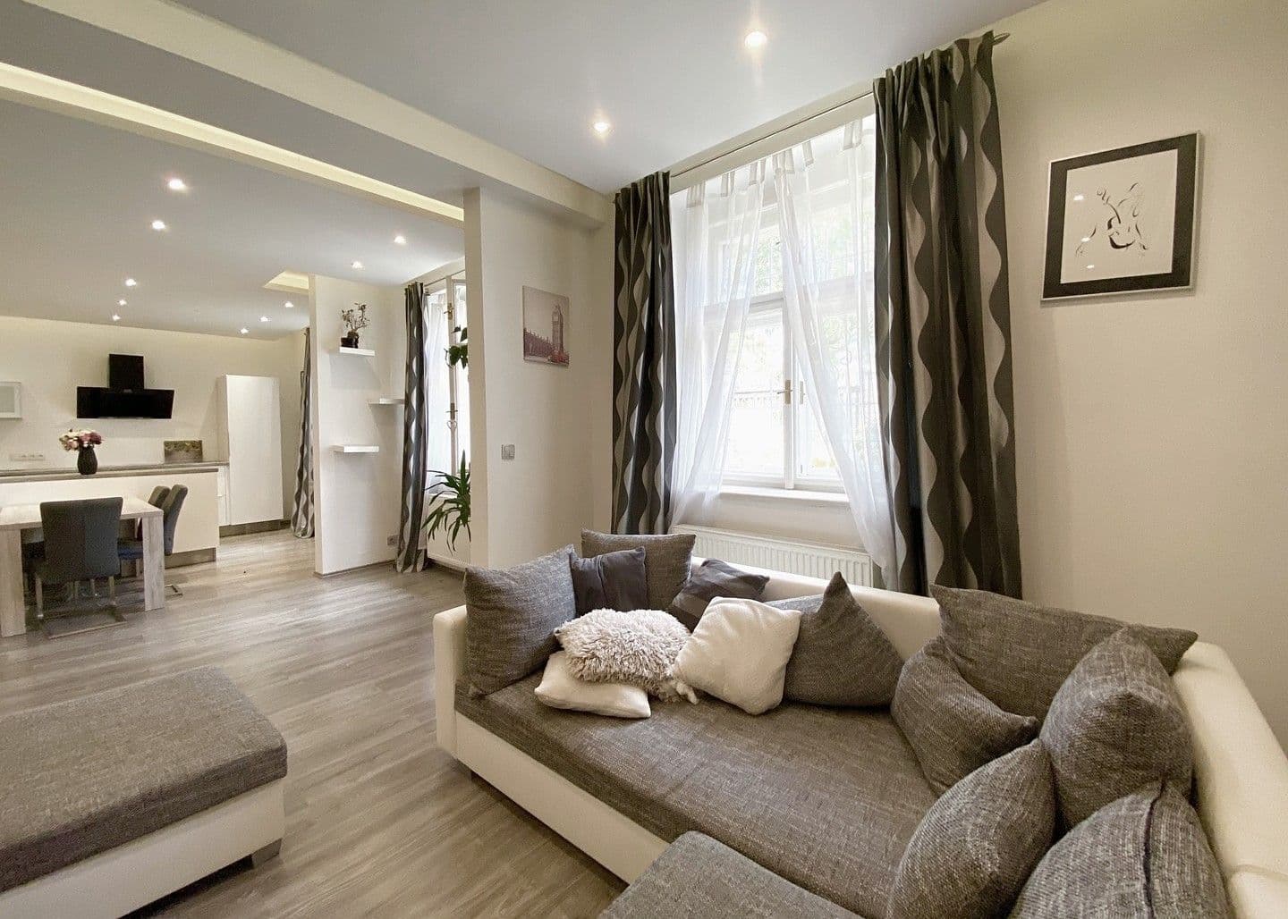 Pronájem bytu 3+kk 95 m², U Střešovických hřišť, Praha, Praha Pronájem bytu 3+kk 95 m², U Střešovických hřišť, Praha, Praha