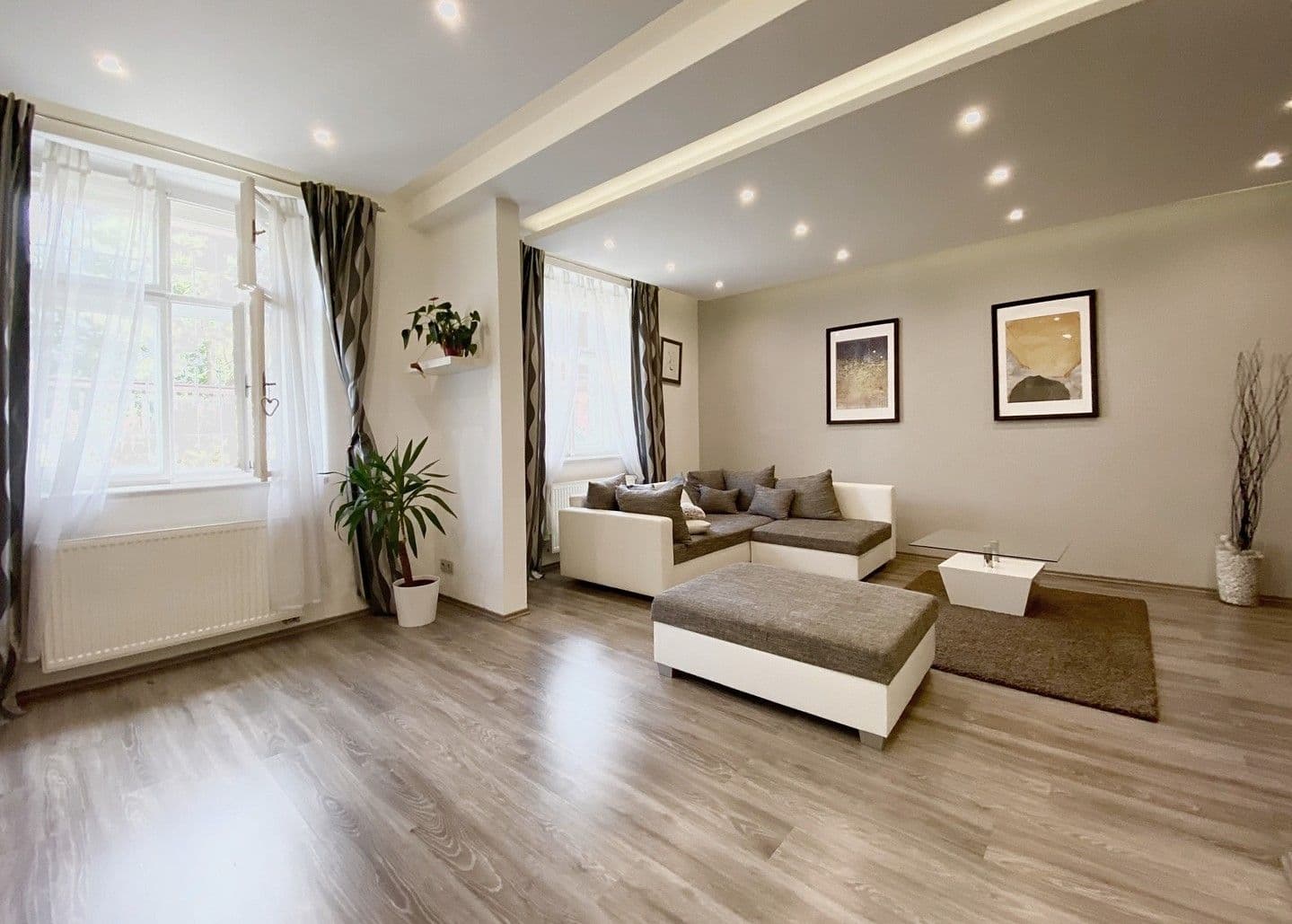 Pronájem bytu 3+kk 95 m², U Střešovických hřišť, Praha, Praha Pronájem bytu 3+kk 95 m², U Střešovických hřišť, Praha, Praha