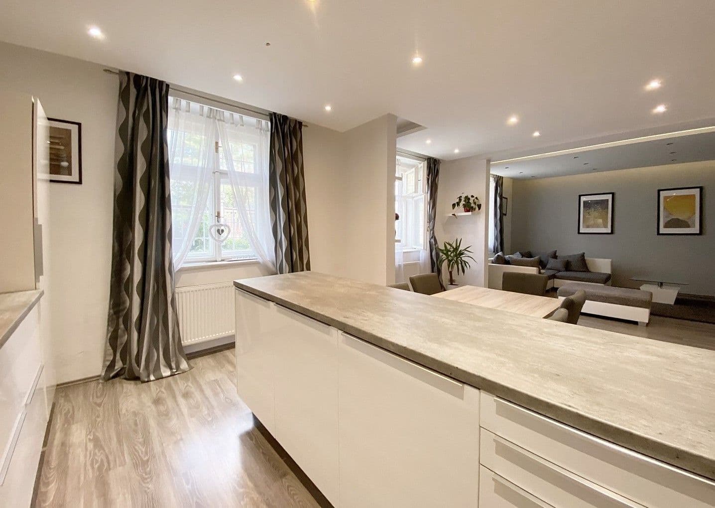 Pronájem bytu 3+kk 95 m², U Střešovických hřišť, Praha, Praha Pronájem bytu 3+kk 95 m², U Střešovických hřišť, Praha, Praha