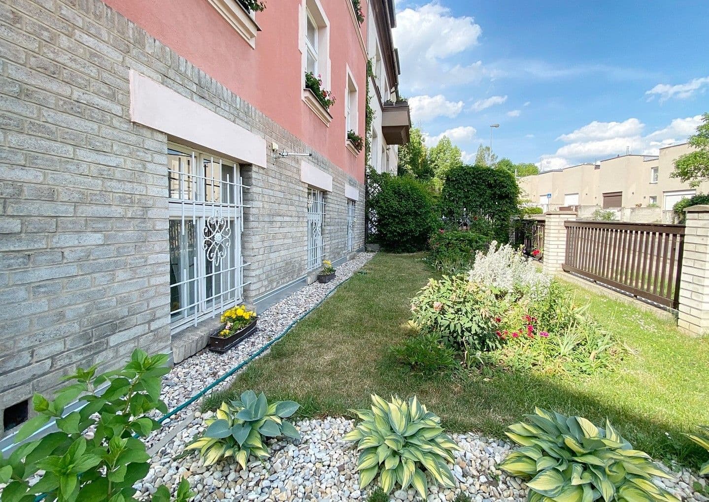 Pronájem bytu 3+kk 95 m², U Střešovických hřišť, Praha, Praha Pronájem bytu 3+kk 95 m², U Střešovických hřišť, Praha, Praha